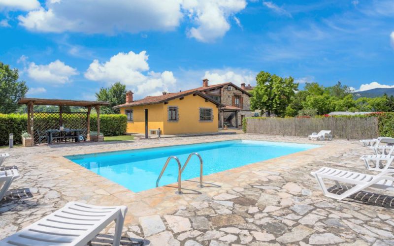 Villa mit Pool